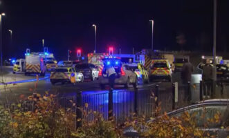 Сведок за нападот во воз во Англија: Видов човек кој трчаше и ги предупредуваше другите дека е избоден