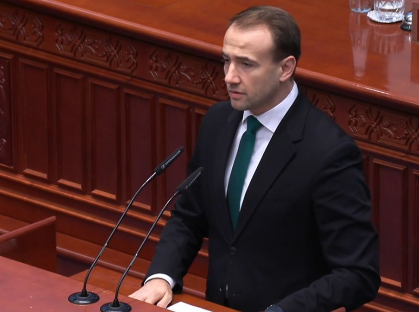 Стојаноски: СДС го покажа вистинското лице, ги бранат судиите и обвинителите со два проценти доверба кои самите ги поставија