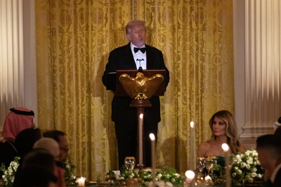 Трамп се приближува до најнискиот рејтинг од првиот мандат и најлошите бројки на Бајден