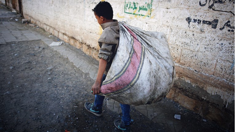 УНИЦЕФ: Повеќе од 400 милиони деца ширум светот живеат во сиромаштија