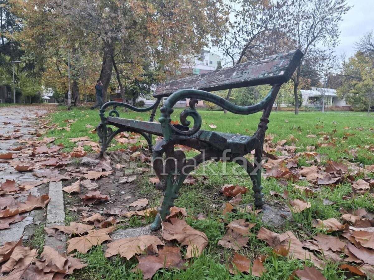 Утре променливо облачно со сончеви периоди, дожд на запад