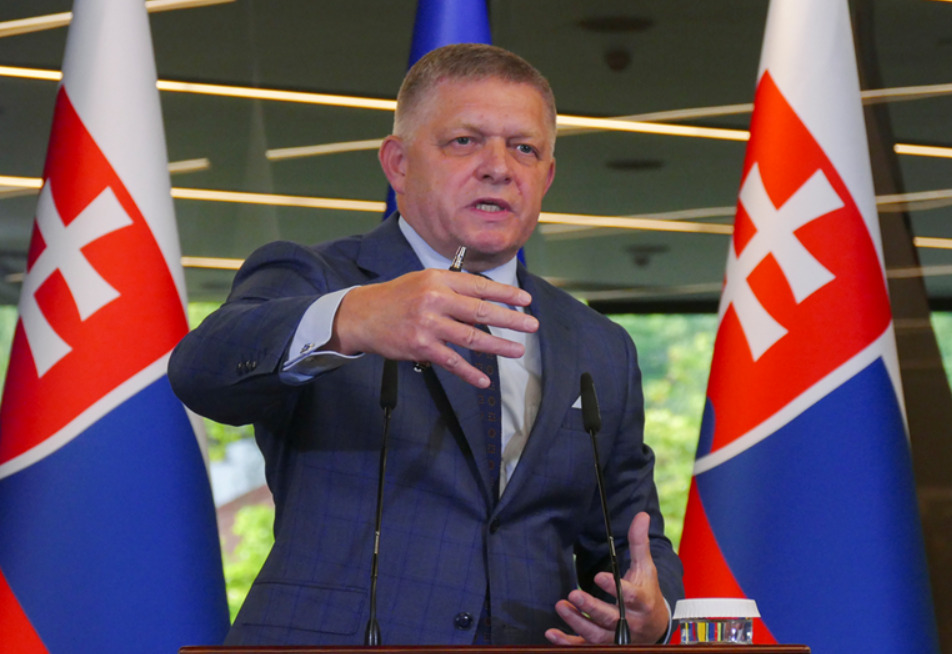 Фицо: Сакаме НАТО да ја зајакне воздушната одбрана во Словачка