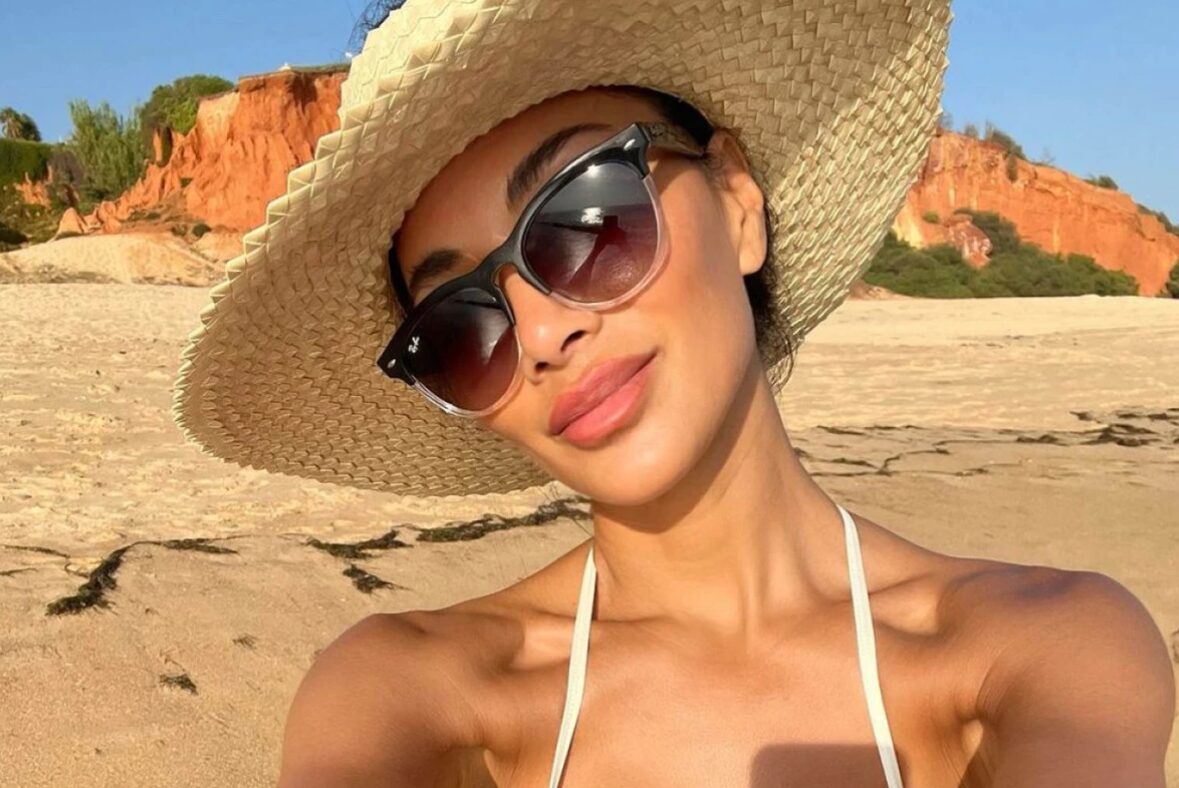 (Фото) Најзгодната жена на светот повторно е разголена: „Се надевам дека никогаш повеќе нема да носиш облека“