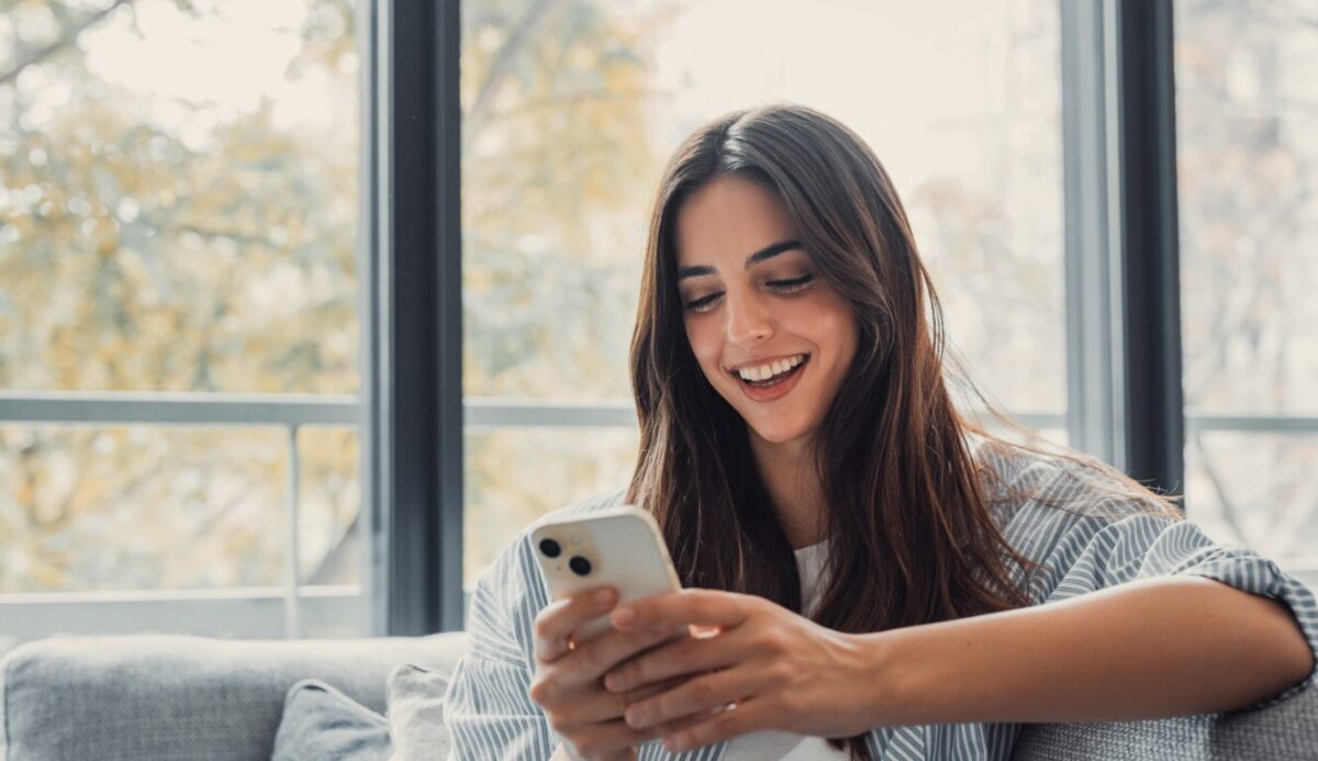 Хороскопски знаци кои се најголемите зависници од социјалните медиуми