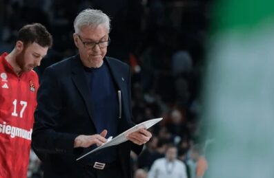 Баерн спогодбено се раздели со Гордон Херберт