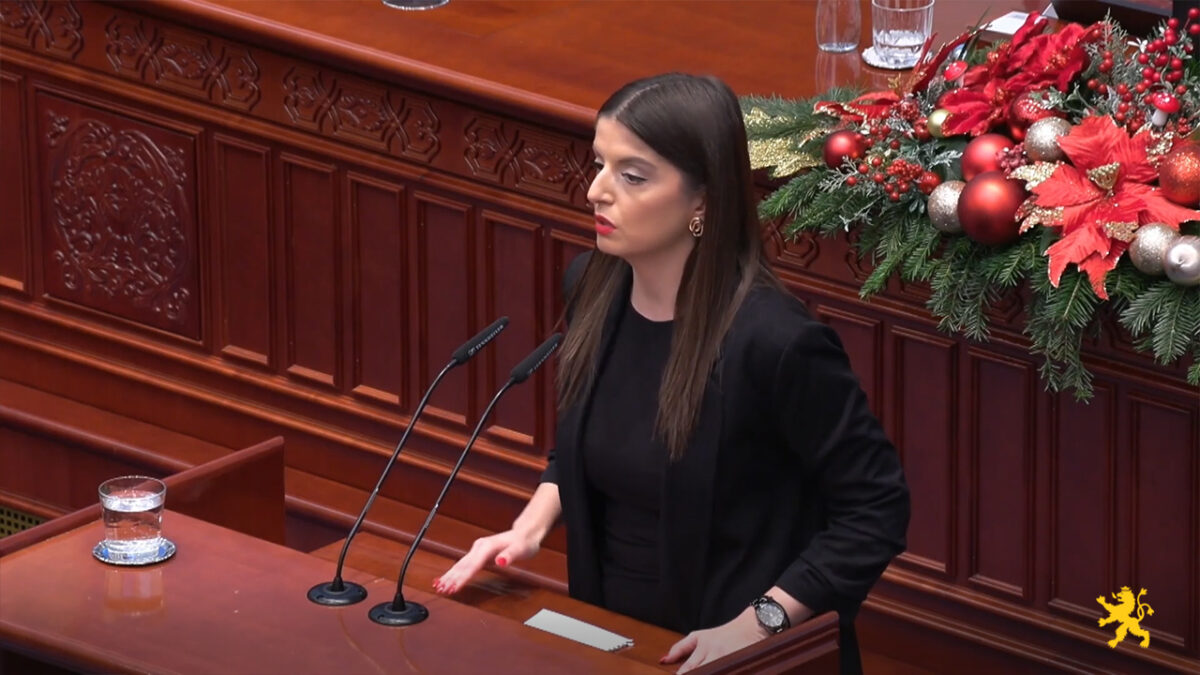 Бојковска: Додека со СДС и ДУИ имавме урнисано образование, ова Влада прави реформски чекори за поквалитетно образование за нашата младина