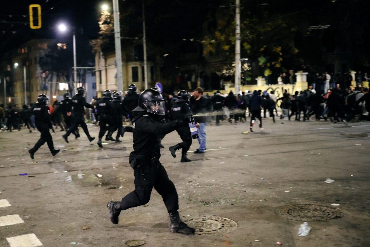 Бугарската влада го повлече предлог-буџетот по масовните протести