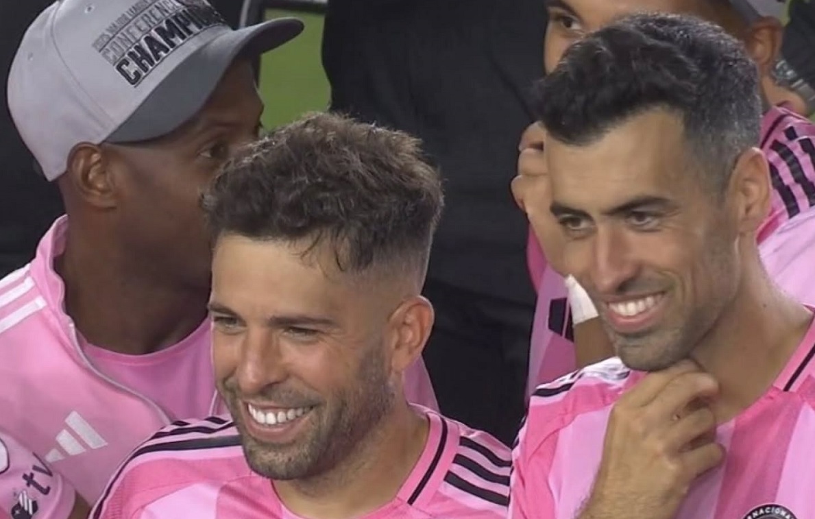 Бускетс и Алба заминаа во пензија