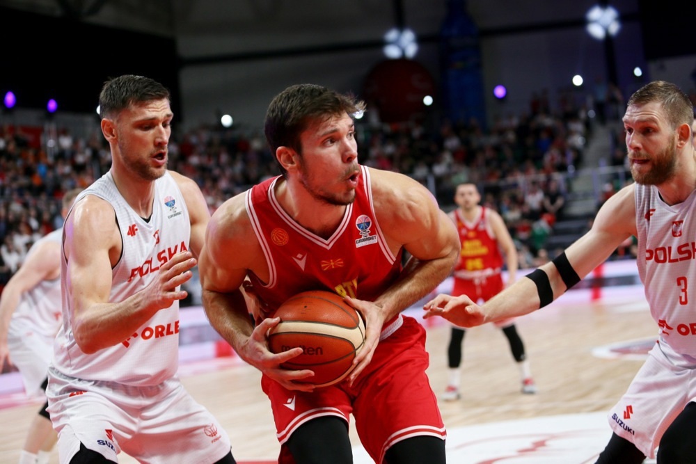 Валенсија го отпушти Итан Хап