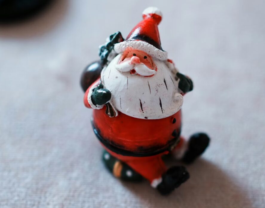 Велика Британија сака да го промени Дедо Мраз?