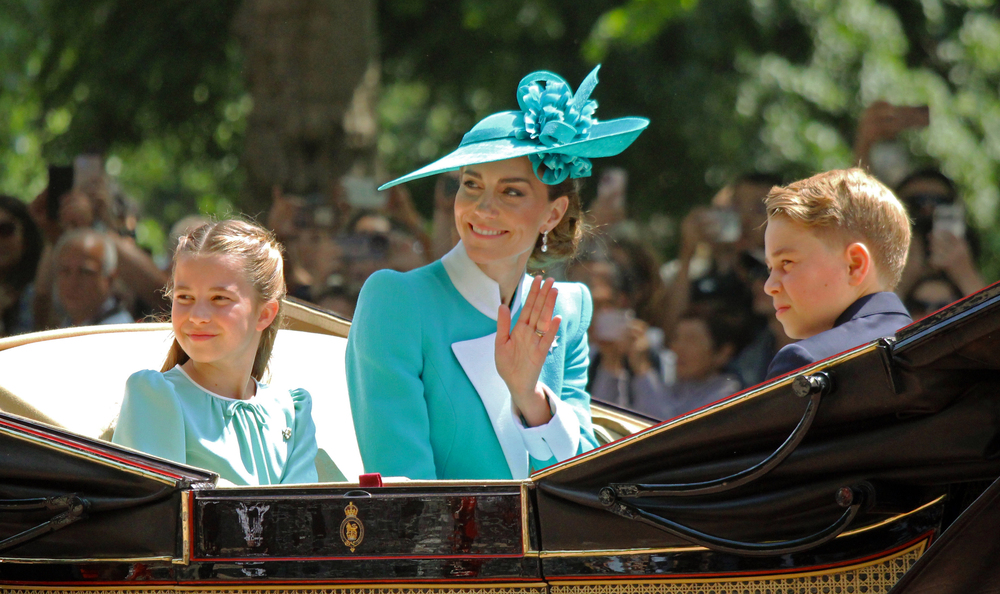 (Видео) Кејт Мидлтон ја има својата модна наследничка - принцезата Шарлот
