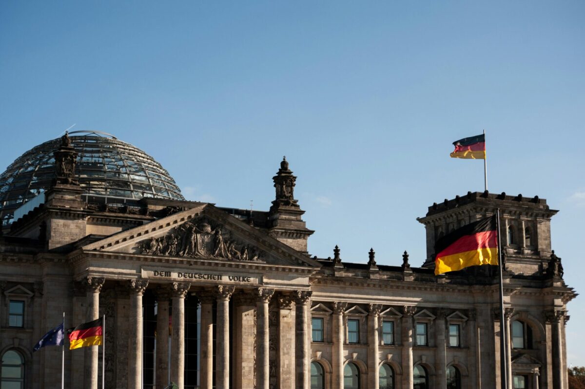 Германија домаќин на преговори за прекин на огнот во Украина