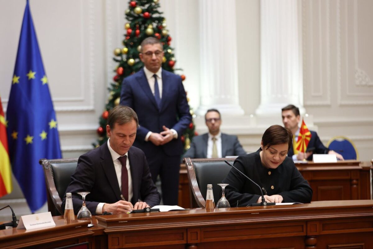 ЕСМ: Потпишани договори за 97 милиони евра, започнува историски инвестициски циклус во обновливи извори