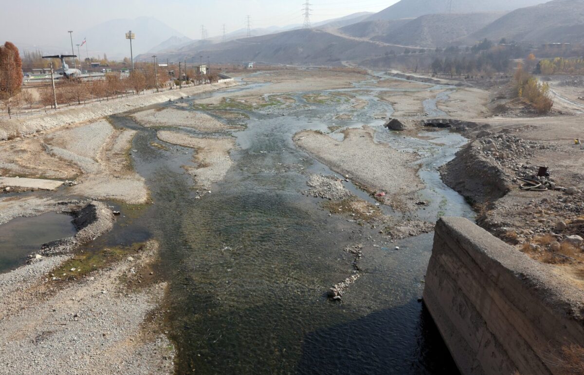 Илјадници депонии низ Велика Британија и Европа се во области склони кон поплави: зголемен ризикот од испуштање токсичен отпад во водата за пиење, велат истражувачите