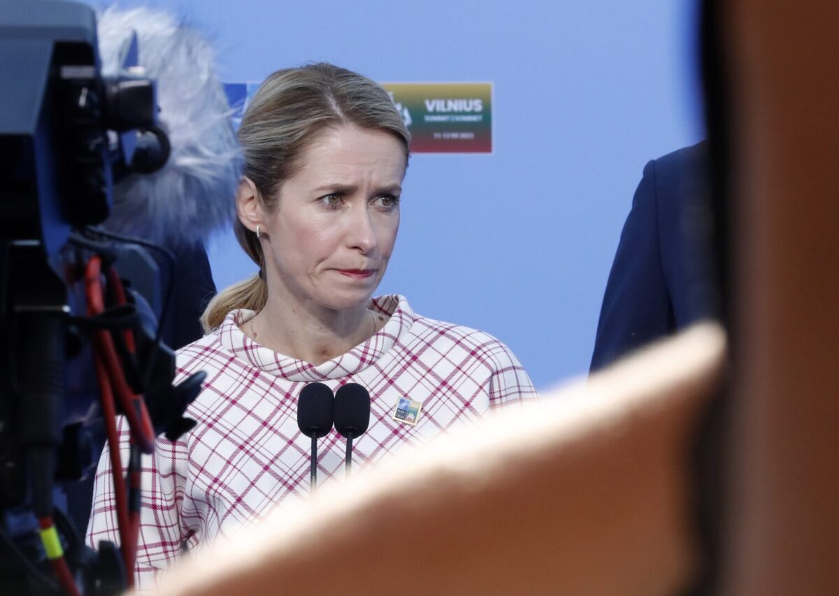 Калас: Вашингтон ќе изврши притисок врз Киев да направи отстапки кон Москва