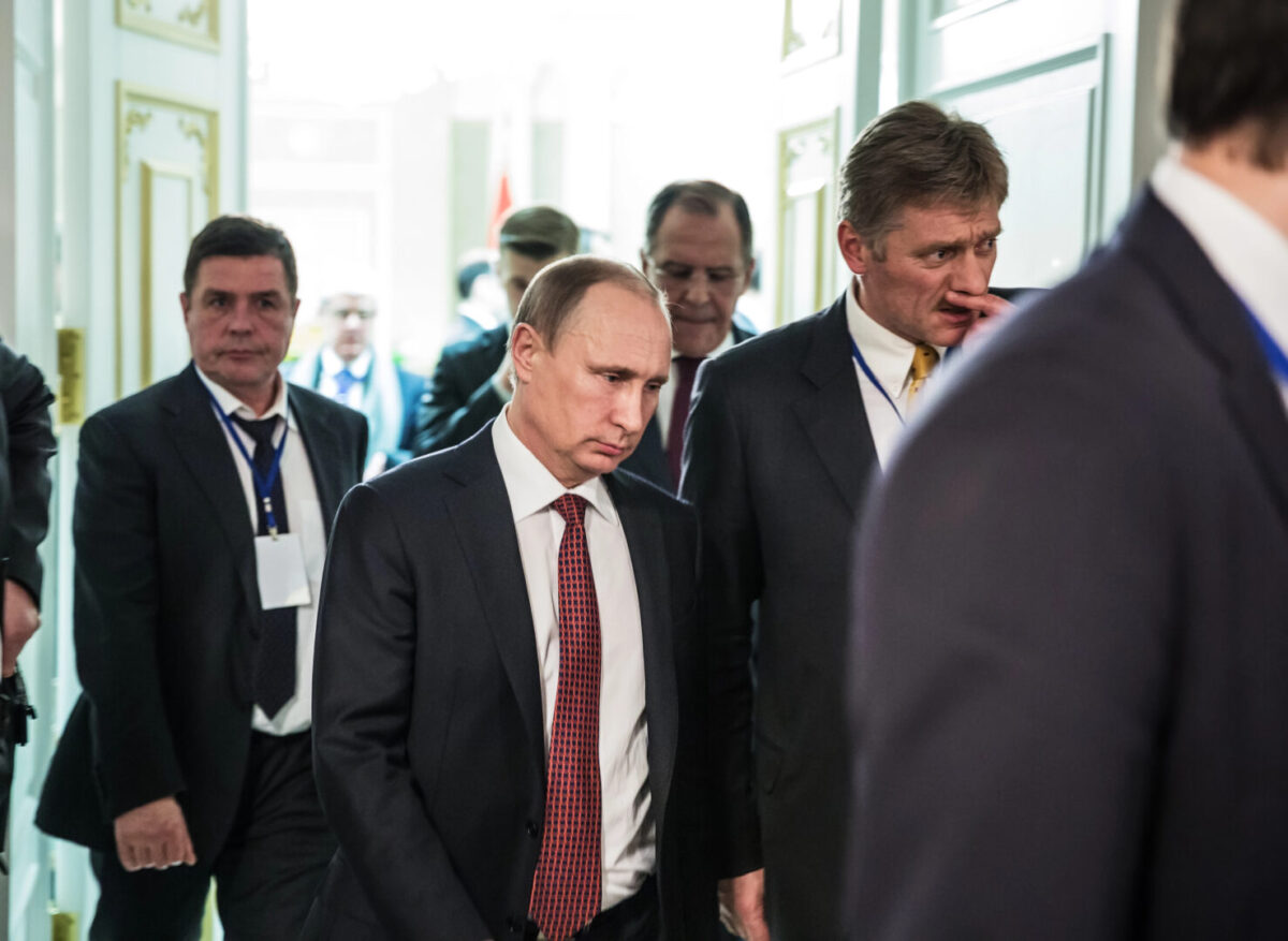 Кремљ: Путин е информиран за мировните предлози на САД, сега го формулира својот став