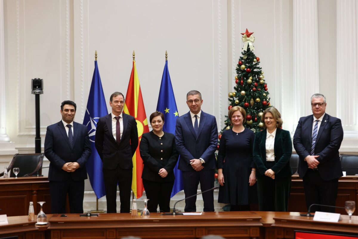 Мицкоски објави инвестиција од 100 милиони во енергетиката