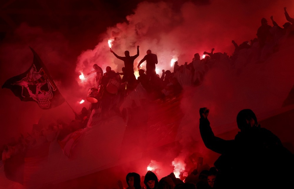 Навивачите на Ница ги тепале играчите, двајца се на боледување