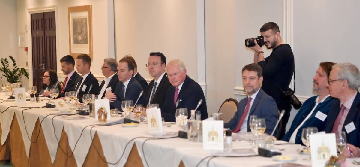 Николоски: Економијата и инфраструктурата во фокусот на средбите со високи претставници од ЕУ, министрите од регионот и Европските банки