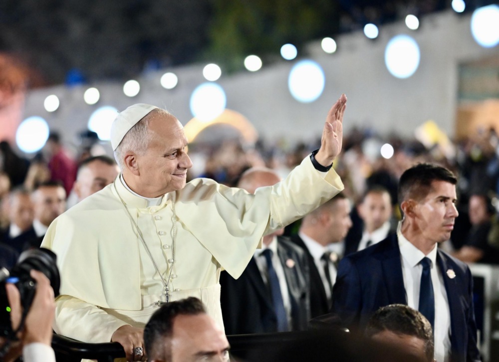 Папата Лав пречекан од христијаните и муслиманите во Либан: „Папата е за сите луѓе“