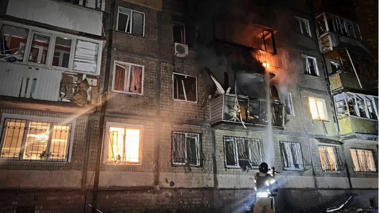 Расте бројот на повредени во рускиот напад врз Киев