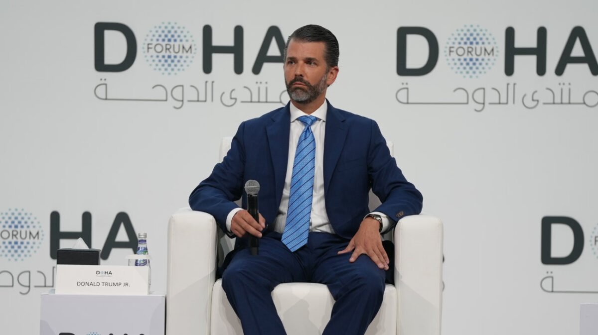 САД може да се повлечат од решавањето на војната во Украина, вели синот на Трамп