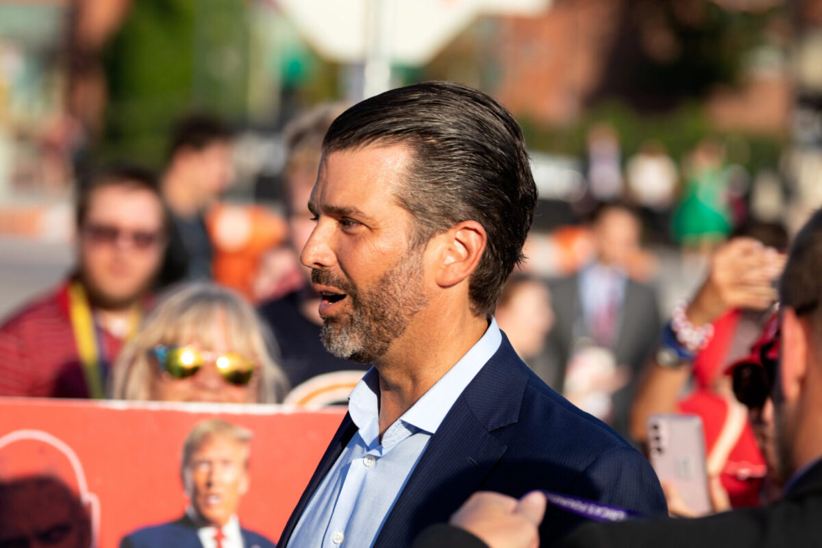 Синот на Трамп сподели објава по нападот во Сиднеј: „Толку тажно. Толку вистинито“