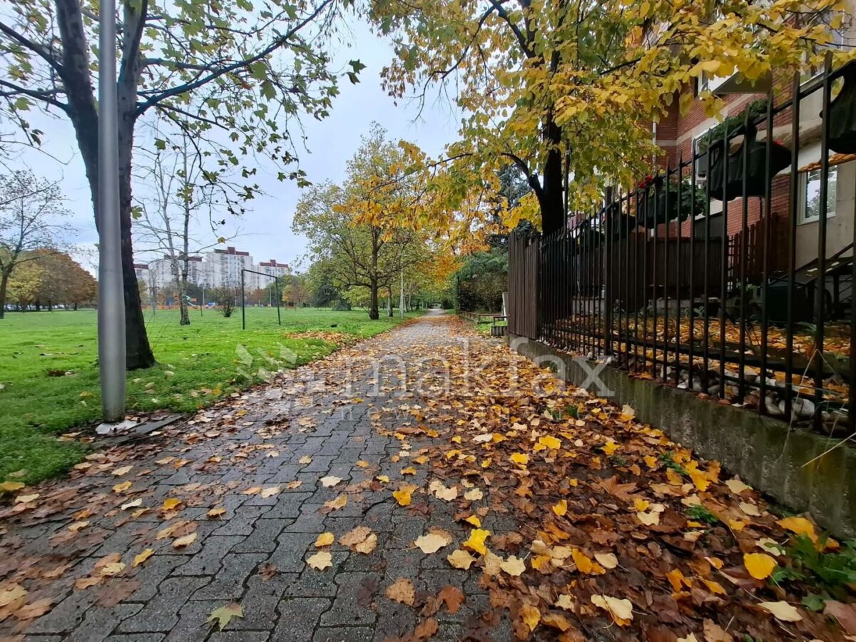Следува период на претежно облачно време со повремени локални врнежи од дожд