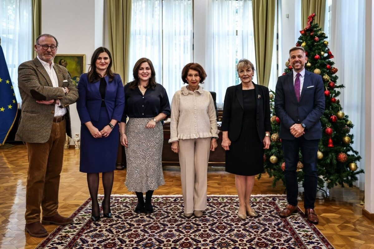 Средба на Сиљановска-Давкова со претставници од групата на АЛДЕ