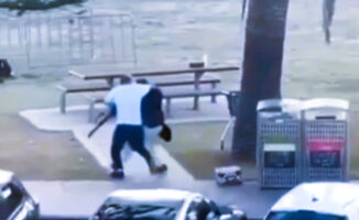 Терористот од Сиднеј обвинет за 59 кривични дела