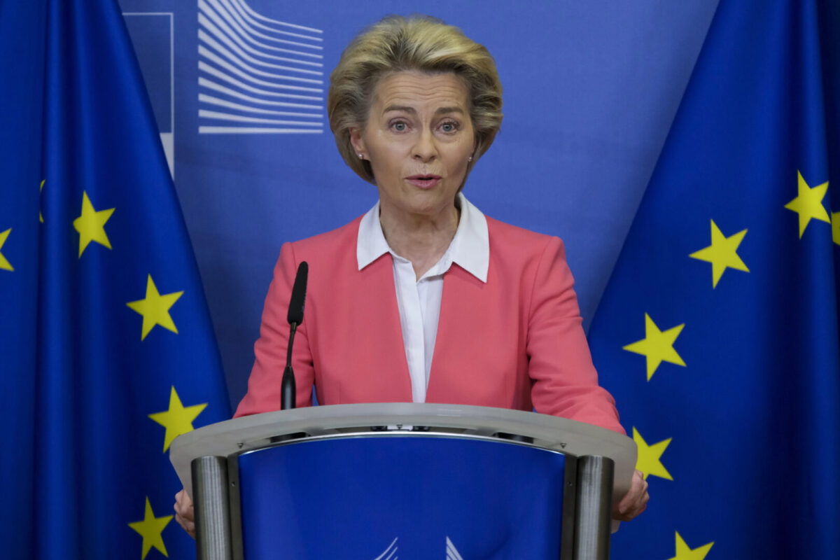 Фон дер Лајен: Пристапувањето на Украина во ЕУ е клучна безбедносна гаранција