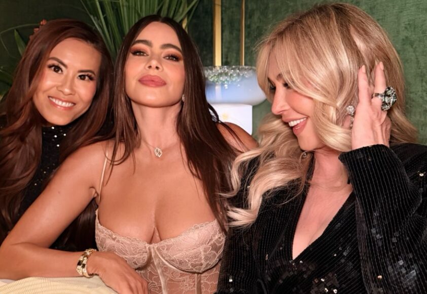 (Фото) Нека следната година биде добра како празничното деколте на Софија Вергара