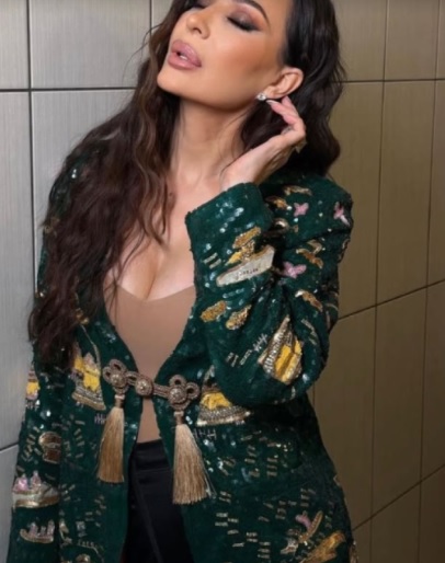 Цеца на бината во екстремно скап стајлинг, само сакото вреди 13.000 евра