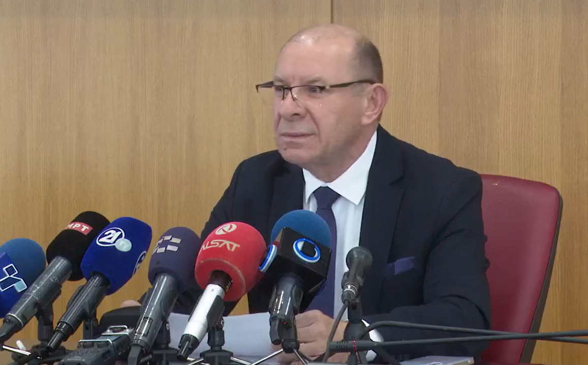 „Дали Коцевски тактизираше со оставката за да купи време и да се заташкаат над 40 предмети за висока корупција за функционери од СДС и ДУИ“, прашува ВМРО-ДПМНЕ