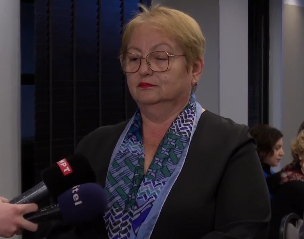 Јаневска: Колку повеќе децата се во училиште, толку е поголем нивниот резултат