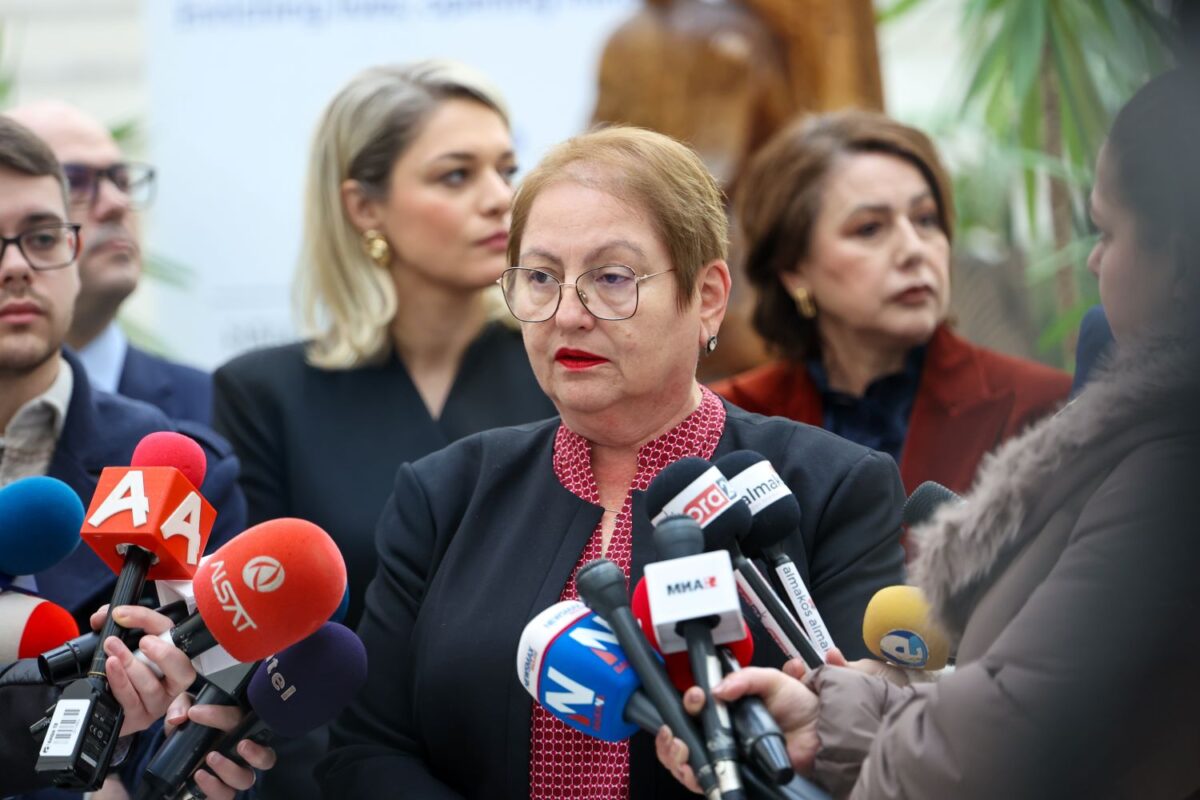 Јаневска: Македонија доби 8,2 милиони евра од ЕУ за спроведување на ЕРАЗМУС програмата во 2026 година