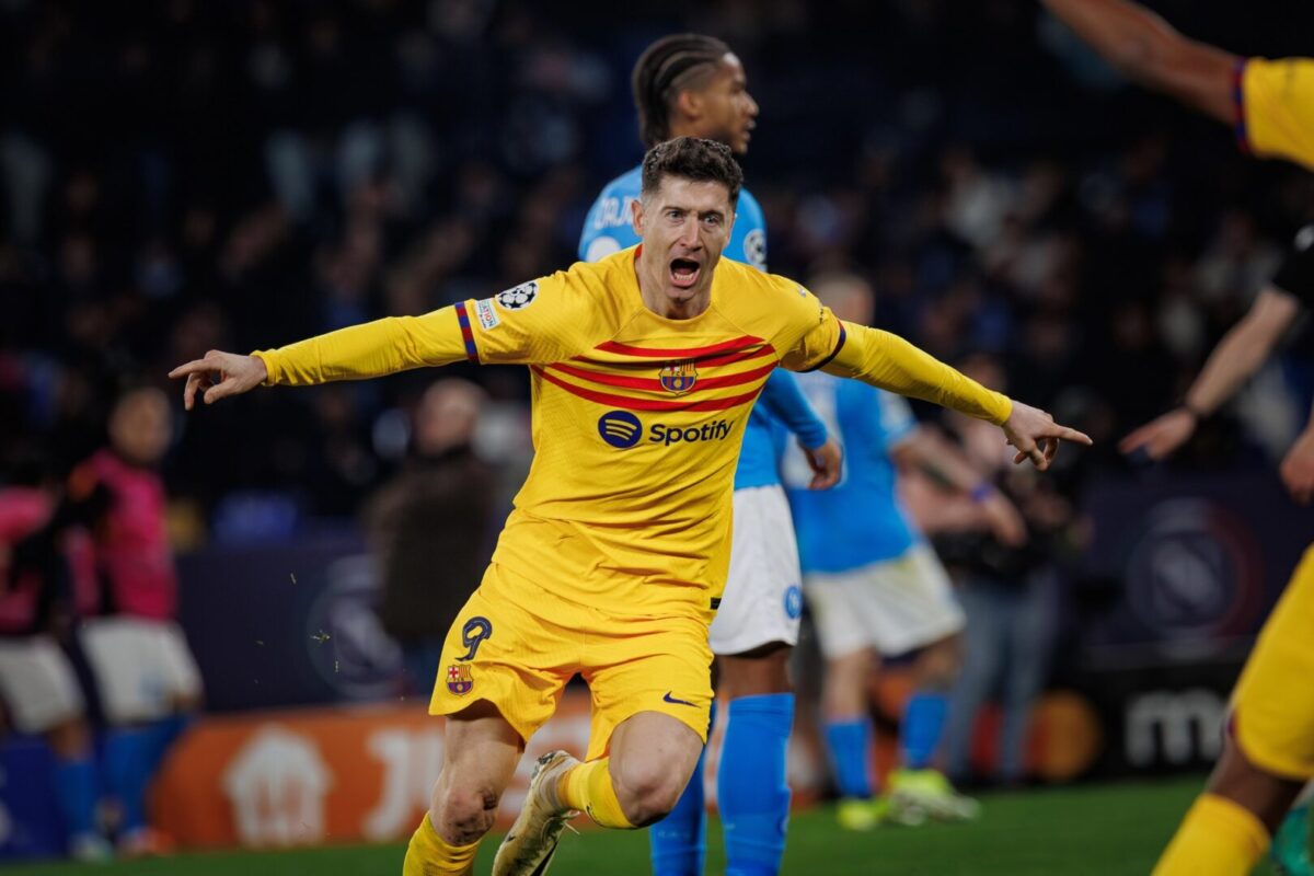 Барселона му нуди нов договор на Левандовски