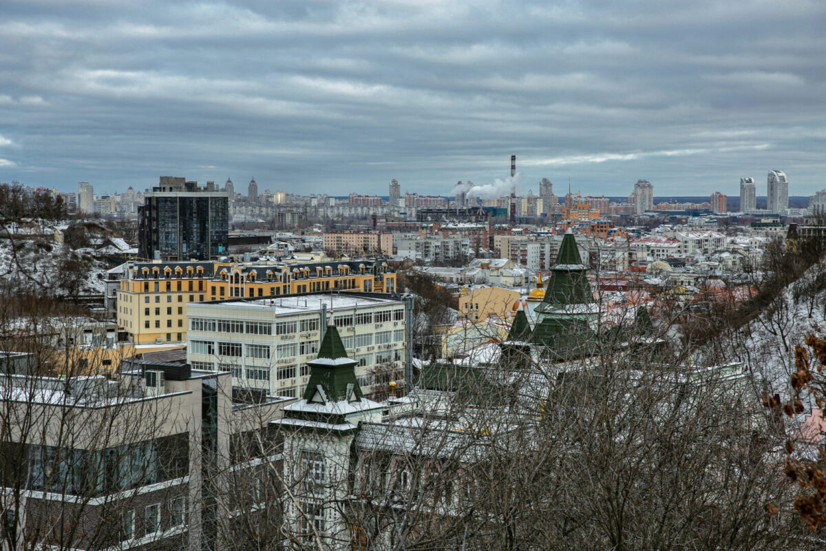 Без лифтови, без греење: како се преживува зимата во Украина на минус 20