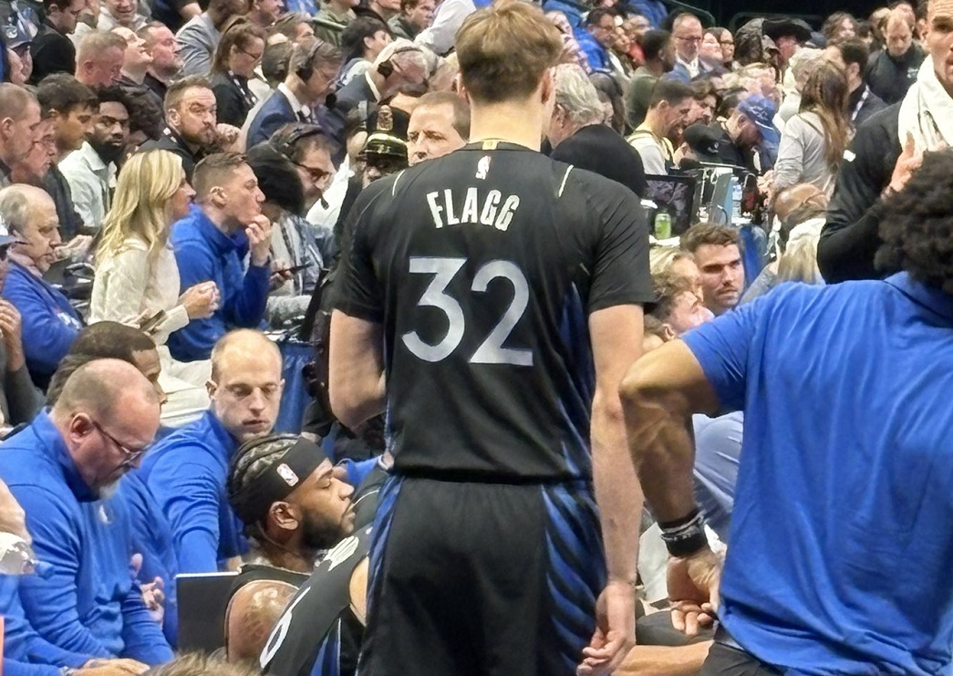 (Видео) Далас загуби од Денвер и остана без Купер Флег