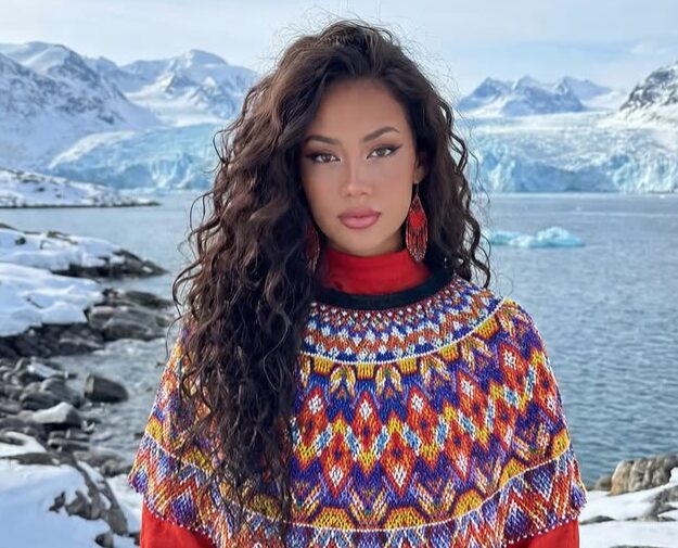 (Видео) Сите зборуваат за поранешната Мис Гренланд: „Сега го разбирам Трамп“