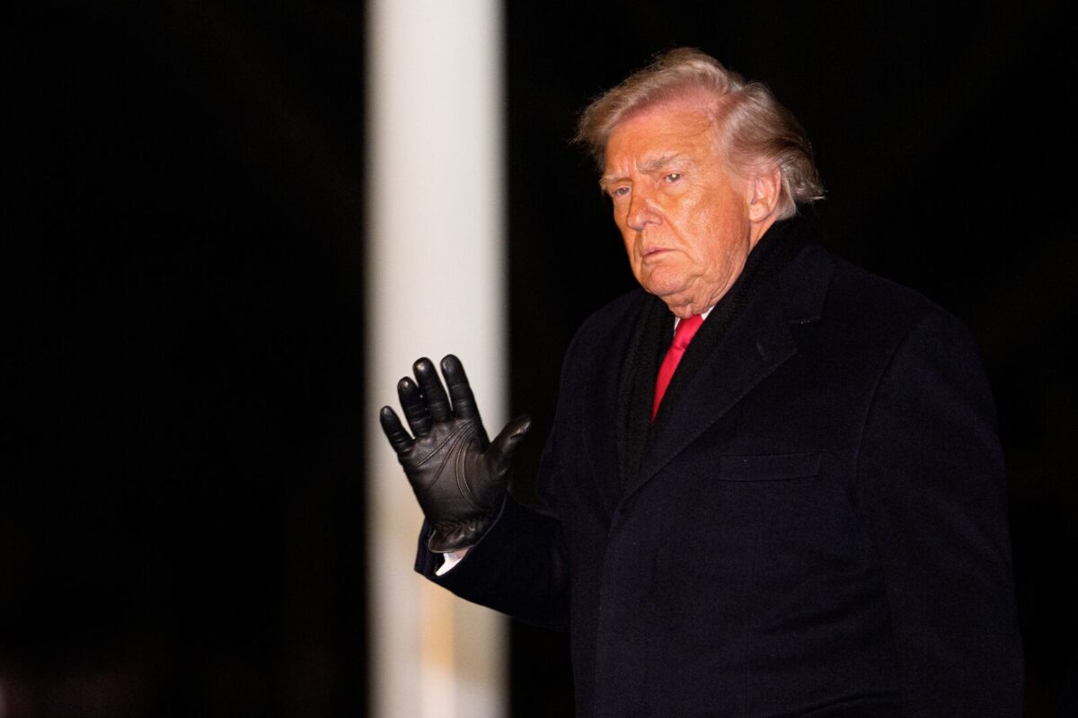 (Видео) Трамп за Макрон: Никој не го сака во „Комитетот за мир“