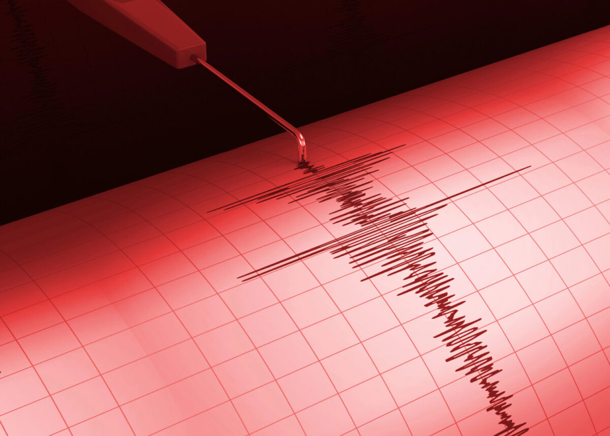 (Видео) „Зградите танцуваат за време на земјотресот“: над десет лица повредени во Мексико