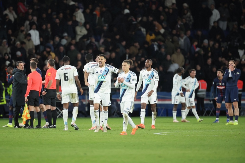 (Видео) „Помалиот“ клуб од Париз го елиминира ПСЖ од Купот на Франција