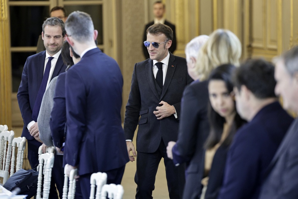 Европските лидери го напуштаат Давос