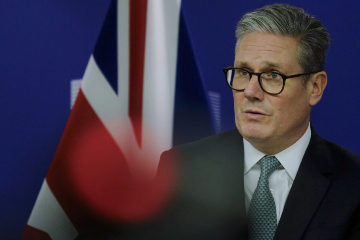 Кина и Велика Британија подготвуваат заеднички одговор на нестабилноста во светот