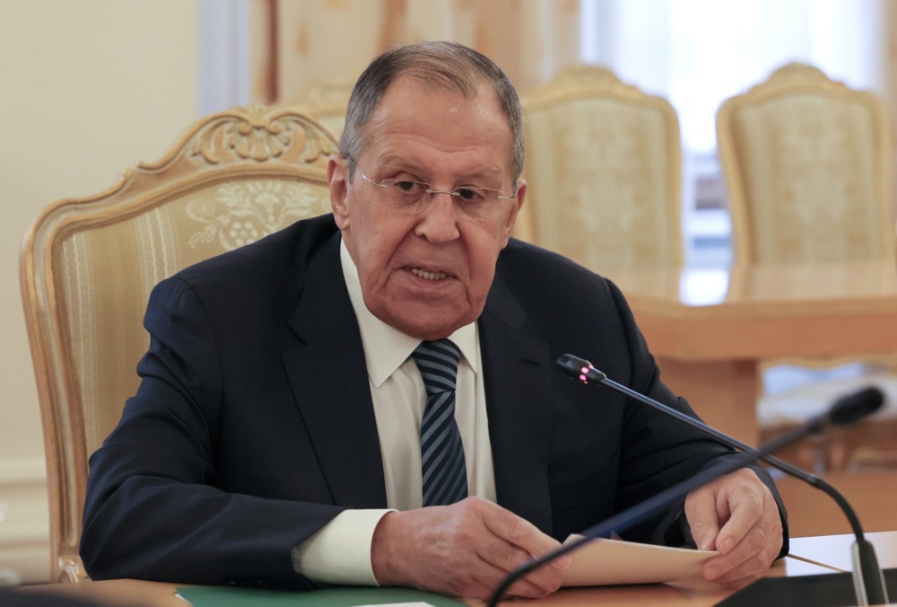 Лавров: Америка го распарчува светот