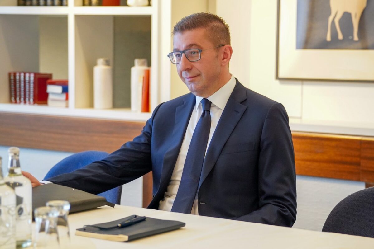 Мицкоски на панел во Давос со американскиот секретар за енергетика: „Македонија мора да стане активен играч во енергетиката“