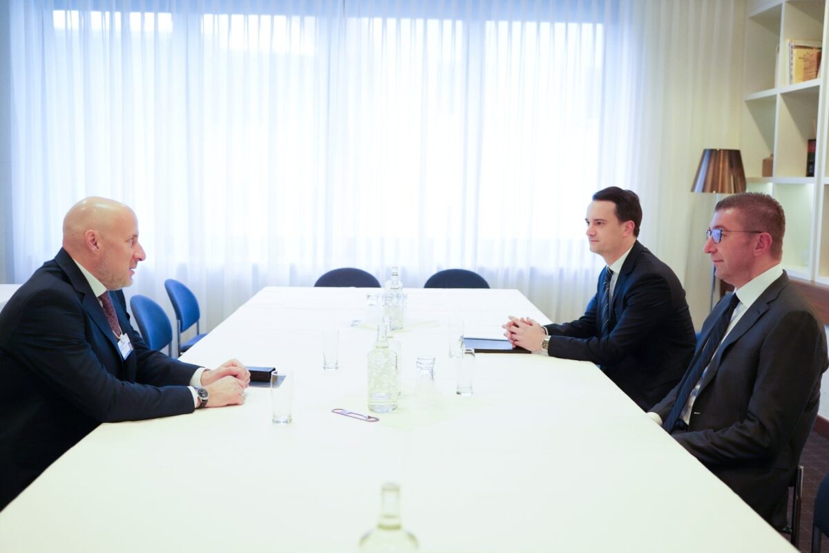 Мицкоски на средба со сопственикот на компанијата „Фор-ај-џи“, ќе се инвестираат 100 милиони евра во развој на третиот мобилен оператор во Македонија