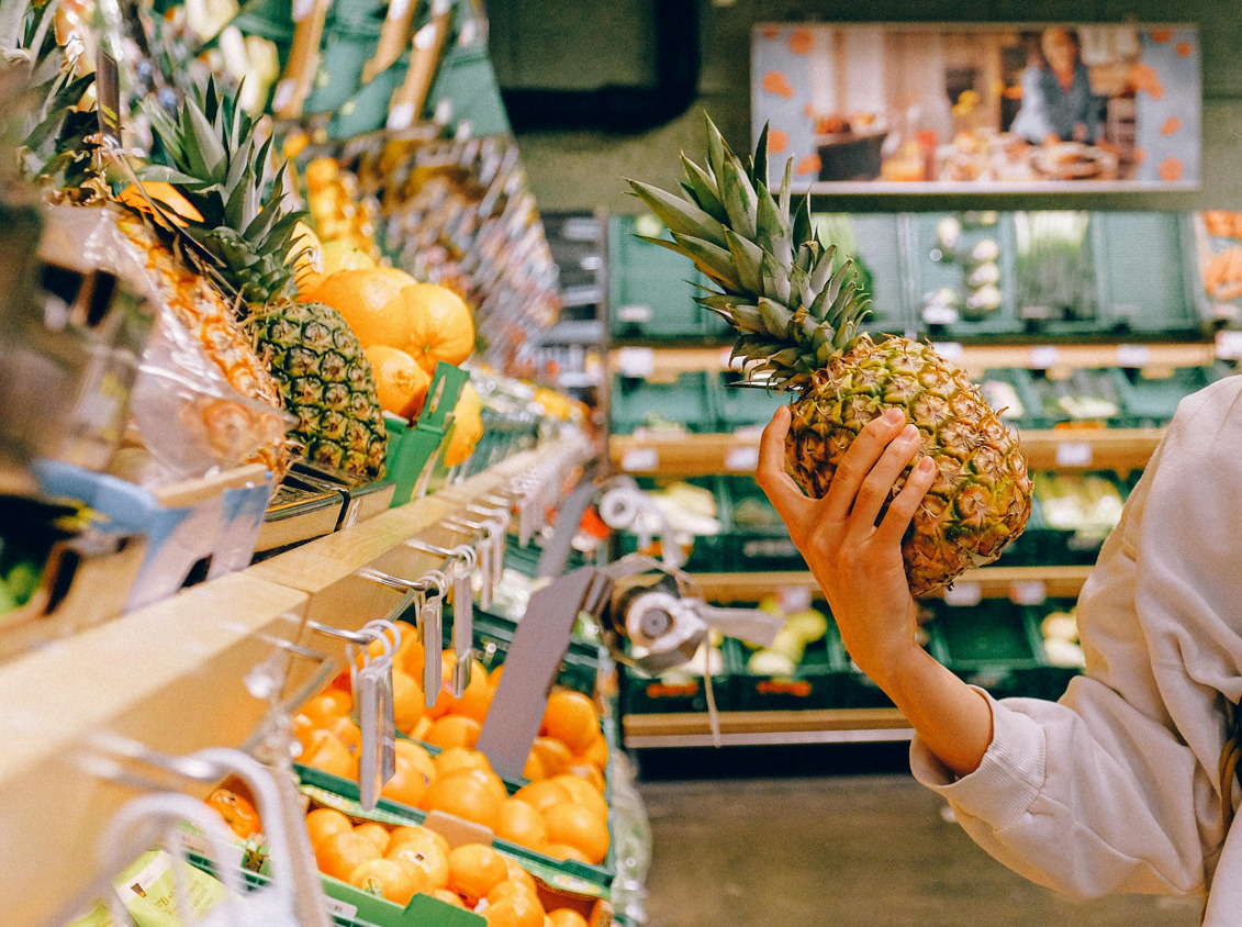 Мицкоски најави построги казни за супермаркетите што го кршат законот: „Ако така продолжат, ќе мора да стават клуч на врата“