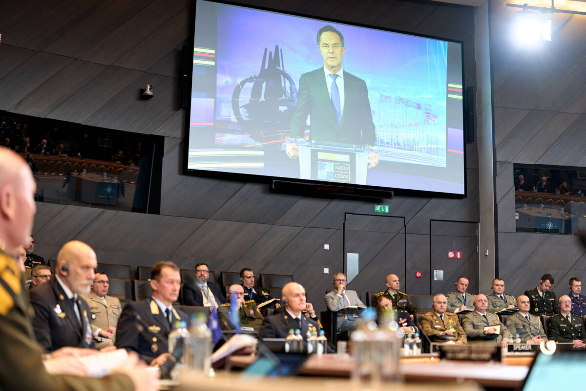 Началникот на Генералштабот на АРМ на состанок на Воениот комитет на НАТО